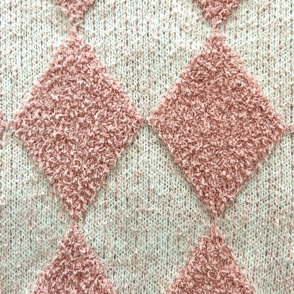 Pink cropped sweater - Picture 2 of 2